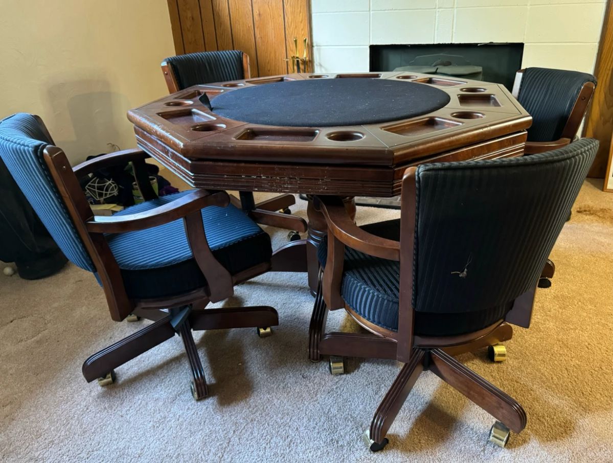 poker table chairs