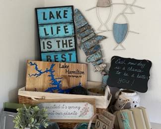 Lake Living Decor Themes