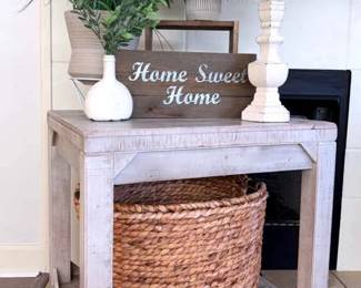 Rustic Chic Accent Table with Basket Lamp Decor