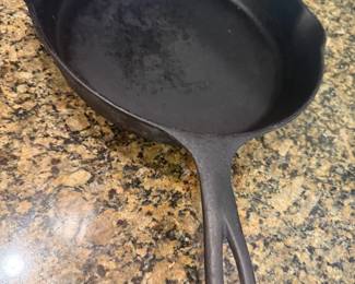 Griswold 8 Cast Iron Skillet