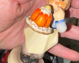 Another Hummel that I've never seen... Goebel Little Baker