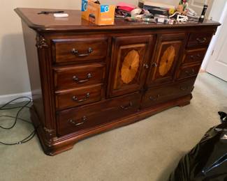 Dresser $ 198.00