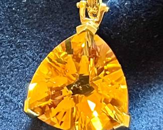 Trillion cut citrine