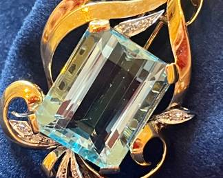 Large aquamarine brooch 