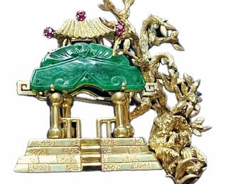 1960s large gold brooch with jade and rubies