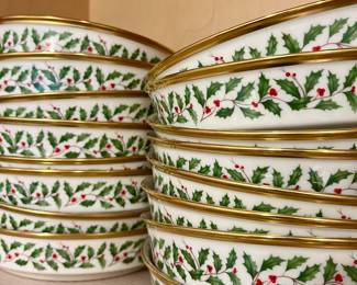 These LENOX HOLIDAY bowls are rare!