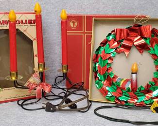 Vintage Noma Light Up Foil Wreath and Candolier