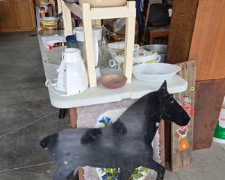 Metal horse silhouette 