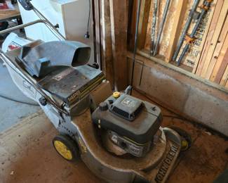 Lawnmower 