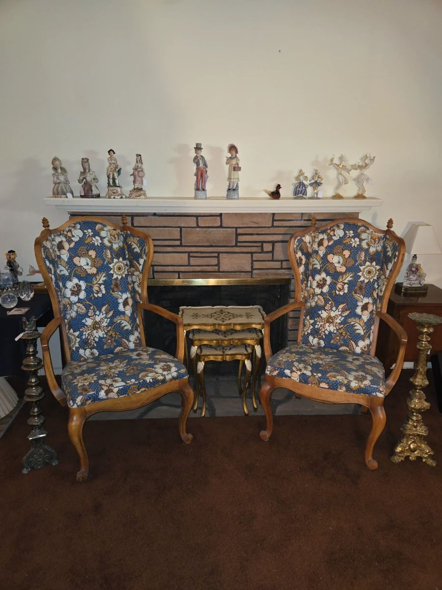 Beautiful upholstered wing back arm chairs & Italian nesting tables