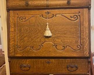 Oak Secretary
