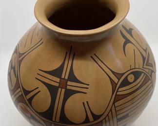 Mata Ortiz Signed Jesus Pena Pottery Decorative Pot * Casas Grande, Mexico
