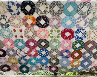 Gorgeous Handmade Quilt!!

