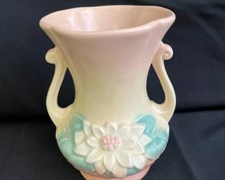 Vintage Hull USA Waterlily Vase
