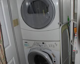 Whirlpools Stacking Washer and Dryer- DUET- relatively new