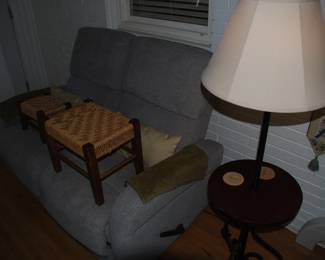 Lazy Boy TYPE Love Seat