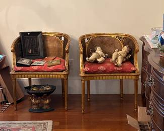 These 2 chairs are in meant condition
