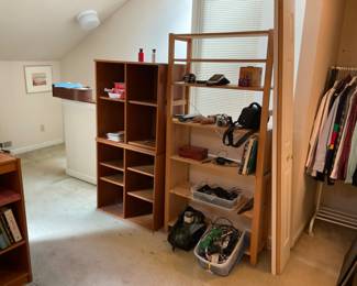 WONDERFUL BOOK SHELVES 