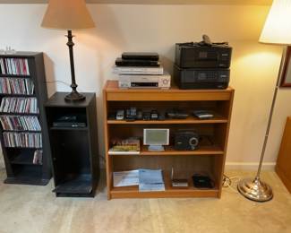 VCR PLAYERS, DVDS,FLOOR LAMPS
