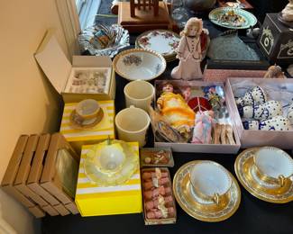 WONDERFUL COLLECTIBLES 