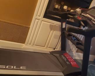 Sole fitness treadmill 