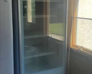 Commercial frigerator