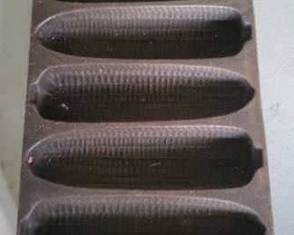 Cast Iron cornbread pan