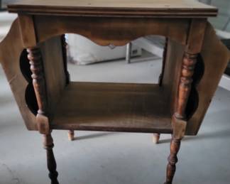 Project magazine/end table