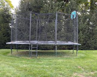 Trampoline