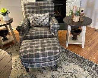 SMITH BROTHERS Armchair with Ottoman