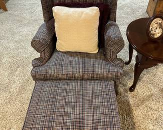 ETHAN ALLEN Armchair with Ottoman 
