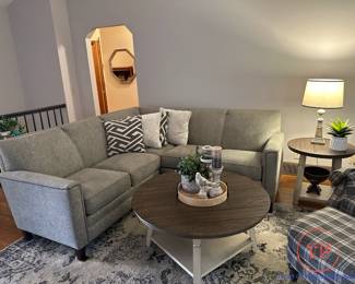 SMITH BROTHERS L-Shaped Sectional