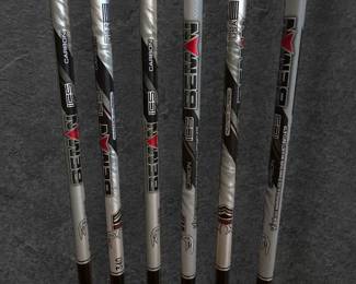 MATHEW Triax RH Bow and ICS Beman Arrow Set with Case