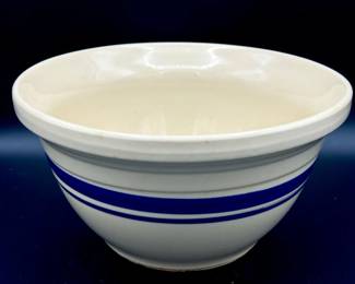 4qt FP Roseville Ohio Stoneware Bowl
https://ctbids.com/estate-sale/31612/item/3566207/4qt-FP-Roseville-Ohio-Stoneware-Bowl