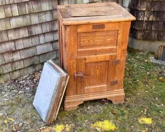 Furniture in Holland Massachusetts 