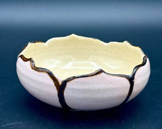 Signed Trinket Dish
https://ctbids.com/estate-sale/31612/item/3566057/Signed-Trinket-Dish