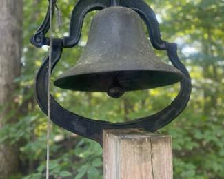 Antique cast iron upright 3 Crystal Metal bell