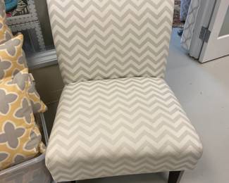 Accent chair