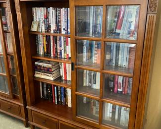 Ethan Allen book case or display case