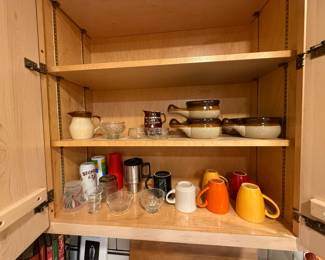 Kitchen
Mugs & misc