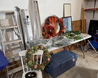 Garage 
Wreaths 