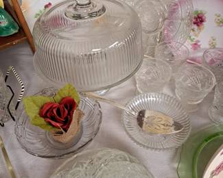 Cake stand