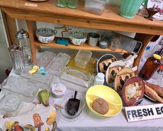 Vintage refrigerator glassware