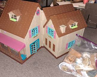 Lil Woodzeez house and accessories 