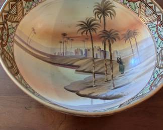 Japanese porcelain footed center bowl