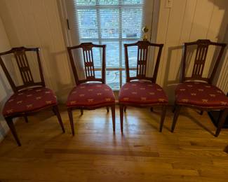 Set of 4 chairs upholstered with dragonfly fabric