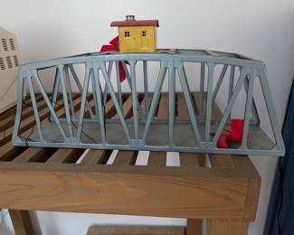 Train table bridge