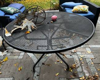 Patio table