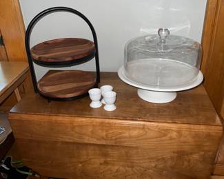 Swivel double drop side table