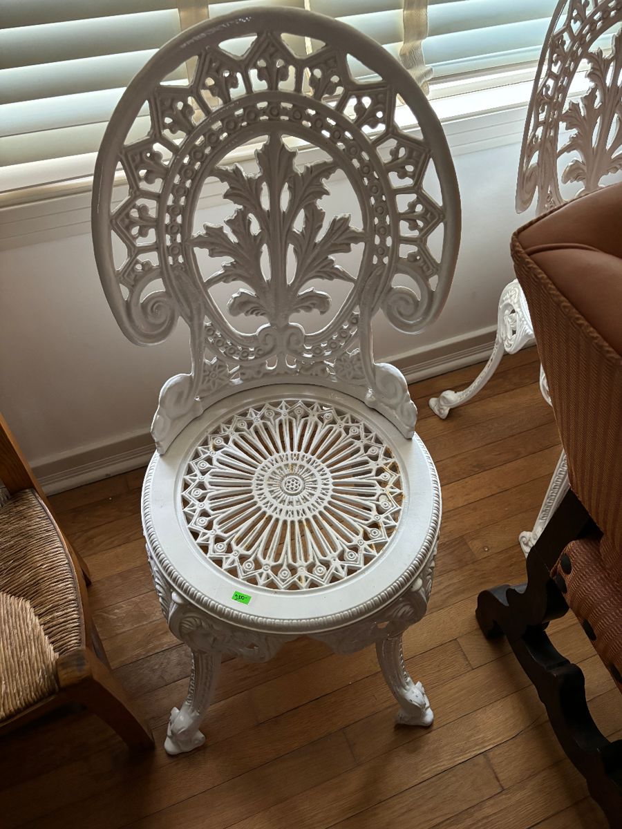 Great American Antique Mall Fall Parking Lot Sale starts on 11/9/2024